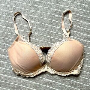 Natori Lace Feathers Plunge Bra 32 D